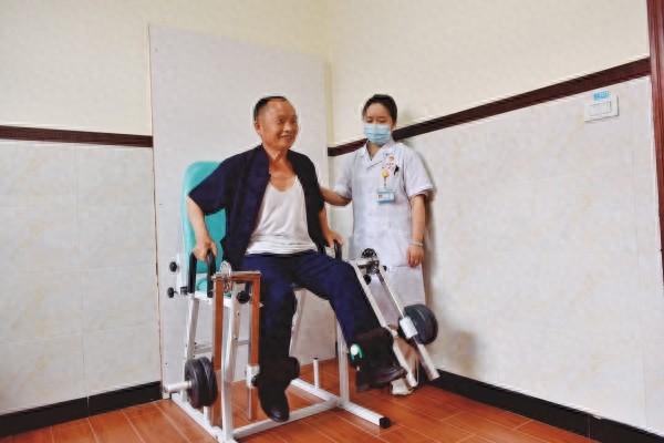 股四头肌训练椅_股四头肌训练椅安装步骤_股四头肌训练椅安装视频