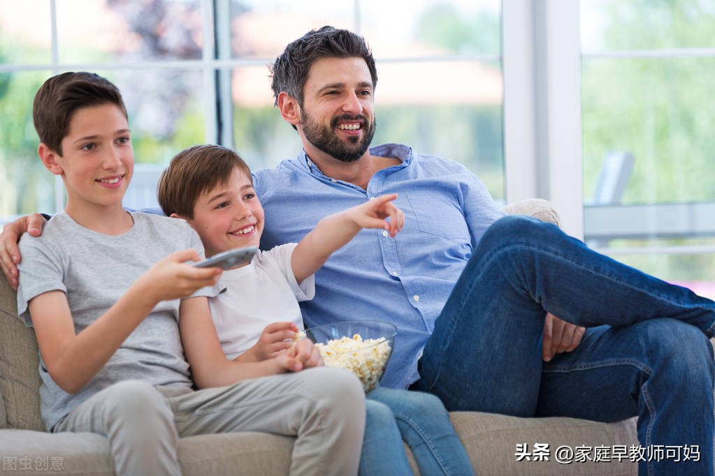 开yun体育app官方下载入口 孩子看电视能看很久写作业却坐不住，2个方法提升专注力