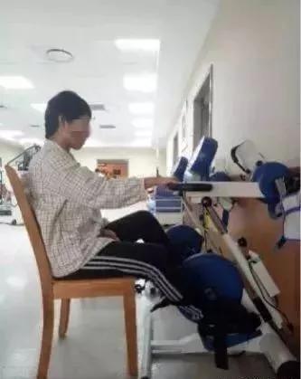 髋关节训练椅_髋关节坐姿_髋关节训练器的适应症