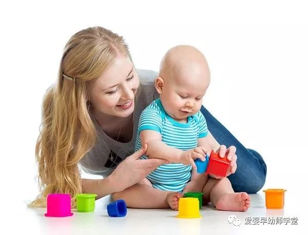 感统训练单腿椅_感统训练坐独角椅_感统课独脚凳的目的