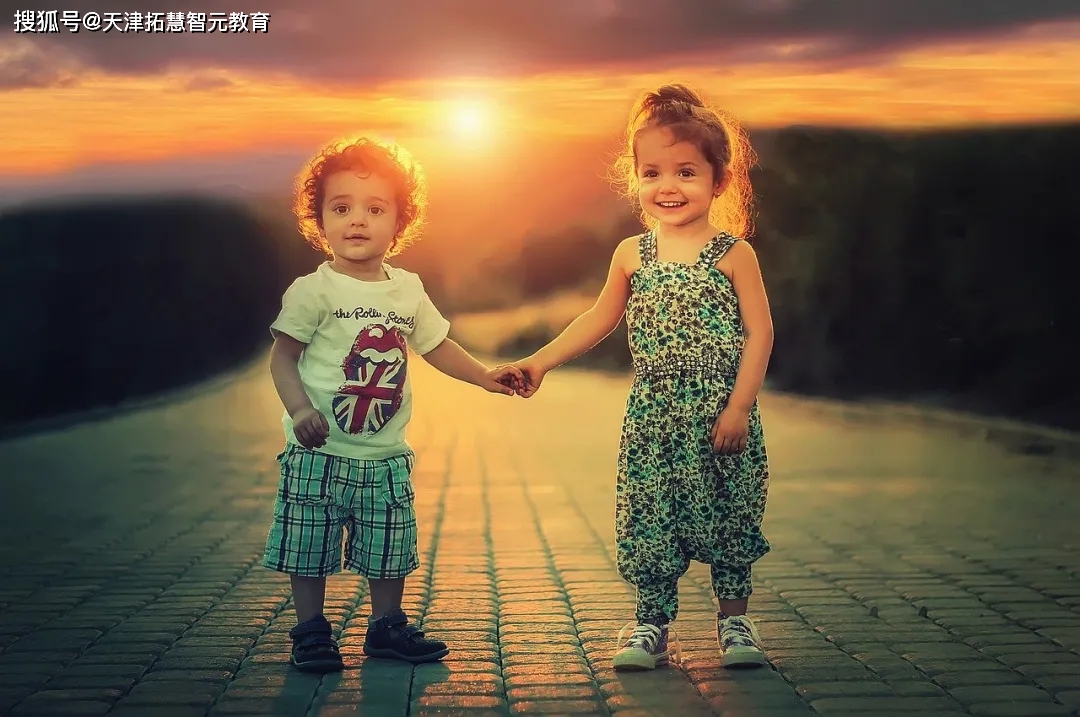 感统训练单脚站立_感统训练单腿椅_感统课独脚凳的目的