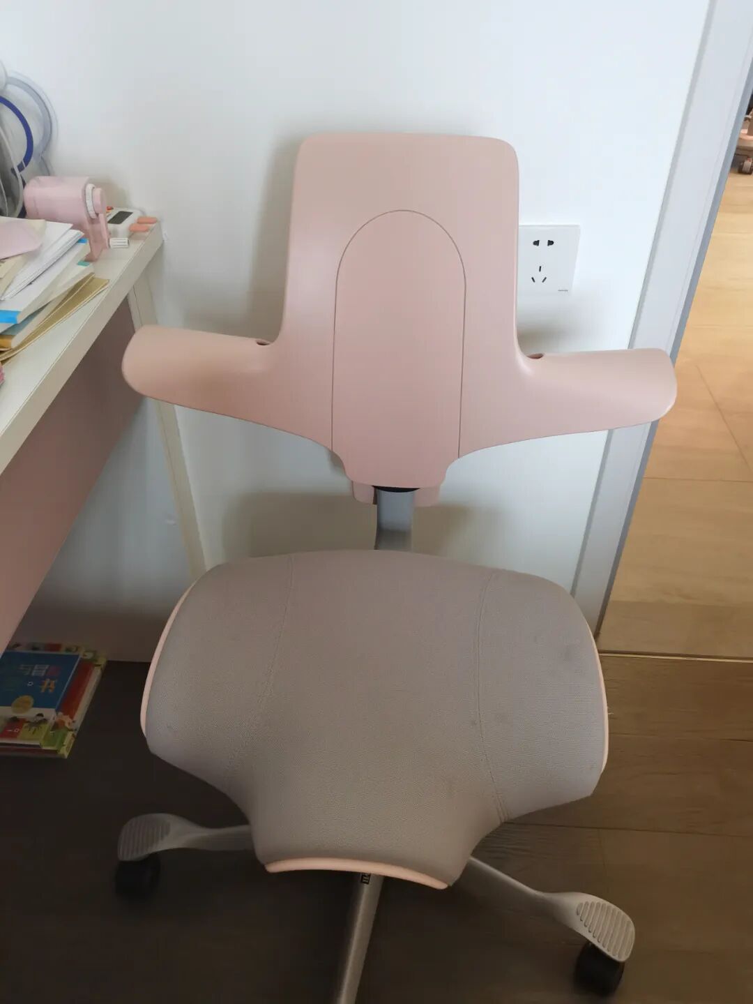 学习椅选购_髋关节训练椅_人体工学椅推荐