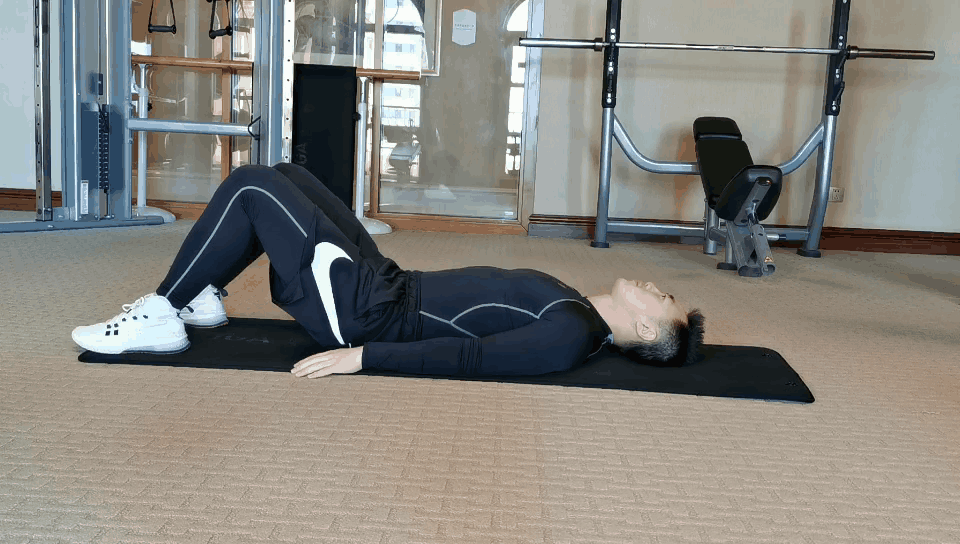 骨盆前倾原因_骨盆前倾改善方法_髋关节训练椅