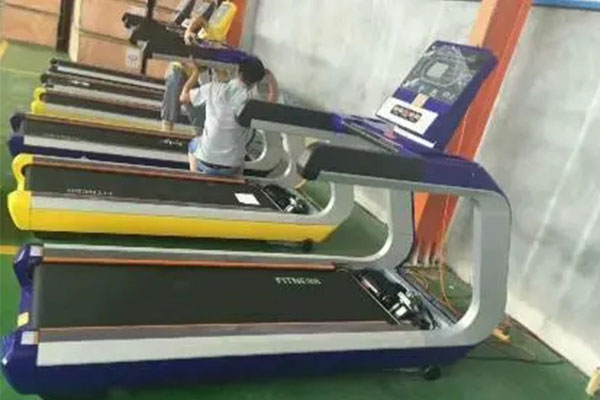 跑步机润滑油什么牌子好_跑步机定期清洁保养_跑步机传感器调整