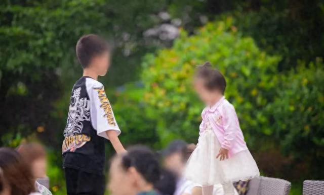 感统训练VR脑电反馈_感统训练AI评估_感统训练单腿椅