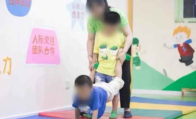 感统训练单腿椅_感统训练AI评估_感统训练VR脑电反馈