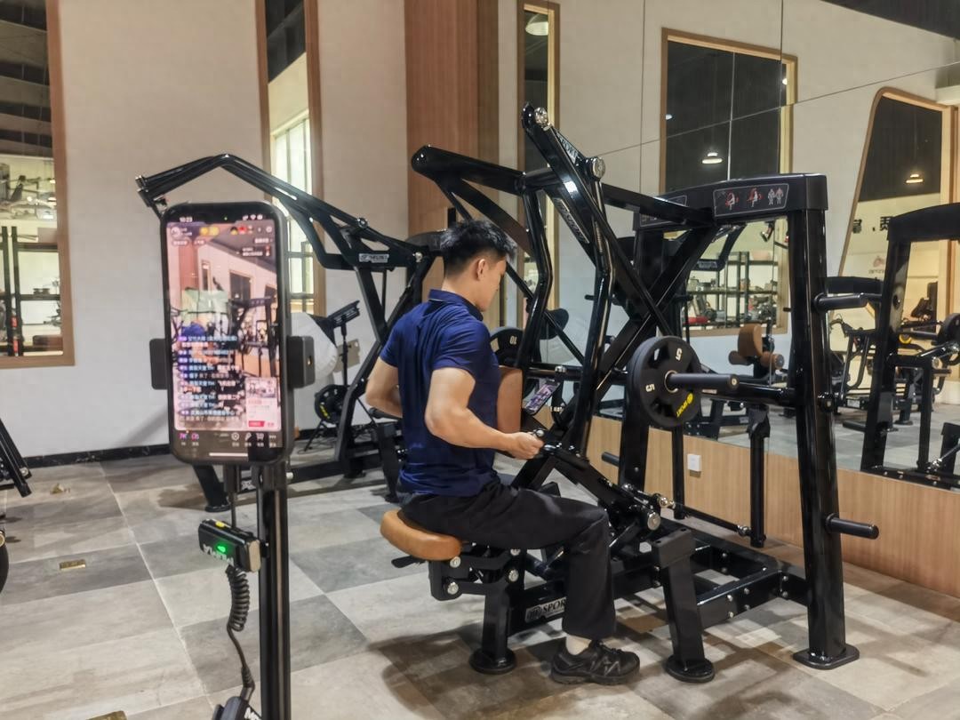 开yunapp体育官网入口下载手机版 产业链上的山东好品牌丨跑步机里“住”了私教？这款跑步机为啥成了健身房新宠