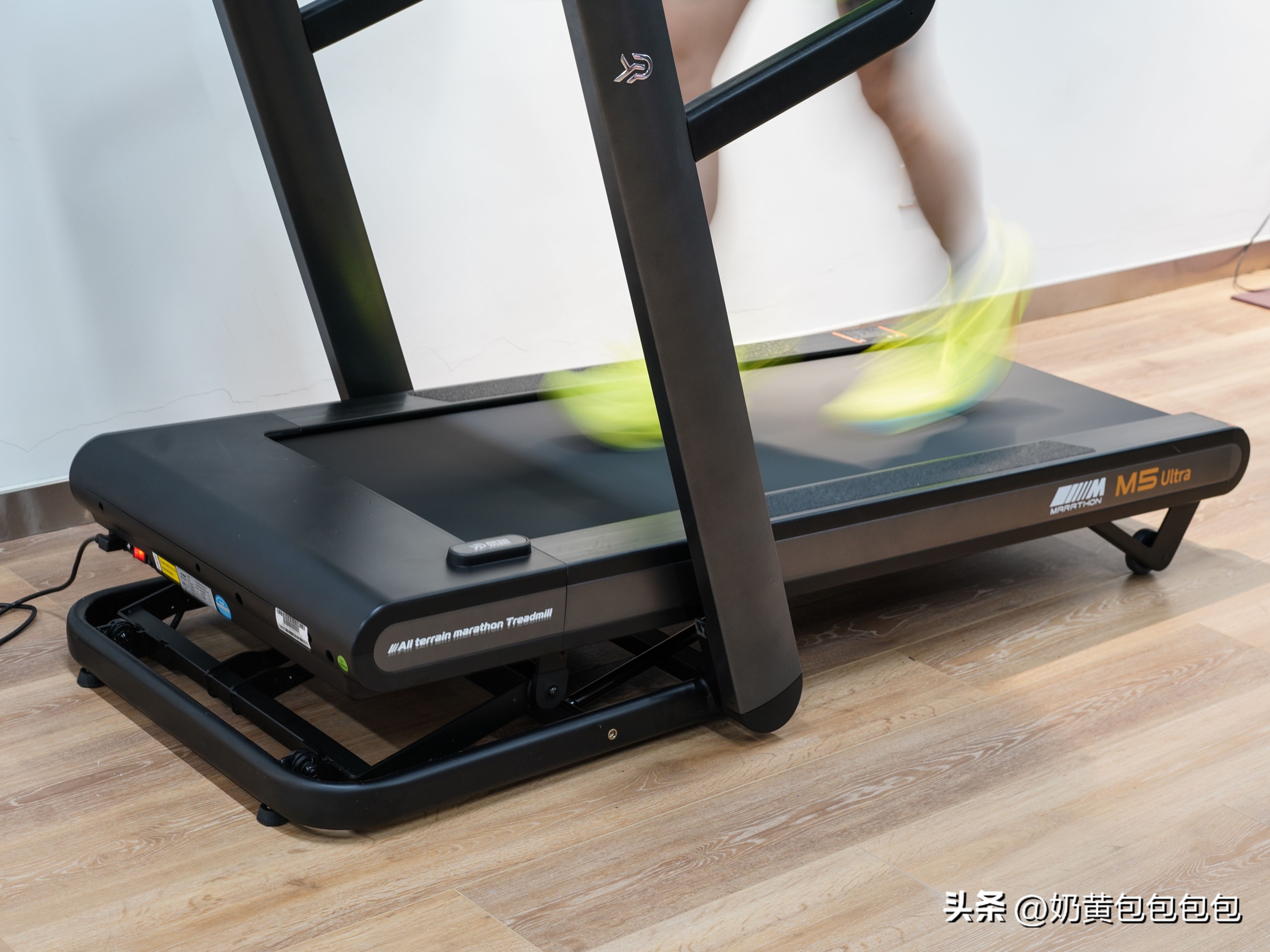 跑步机坡度调节_易跑M5Ultra测评_家用跑步机什么牌子的好
