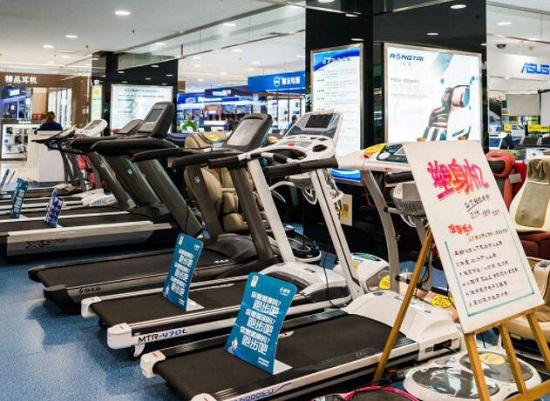 商场里的跑步机