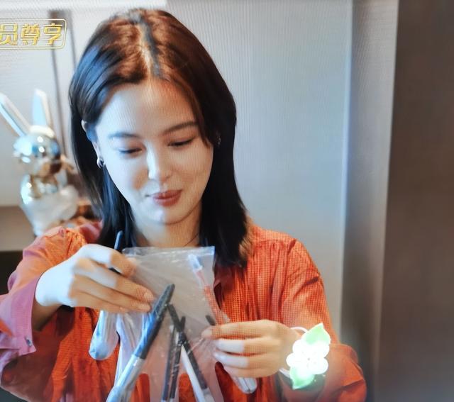 一次性手套多功能用途_健身手套推荐 知乎_应急防护卫生手工园艺