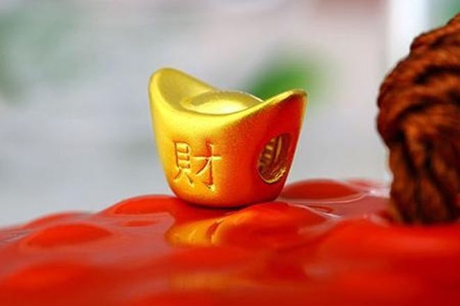 属蛇和属猪很幸福_生肖蛇恋爱困扰_生肖蛇性格特点