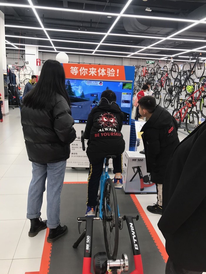 迪卡侬健身手套_手套健身迪卡侬多少钱_手套健身迪卡侬好用吗