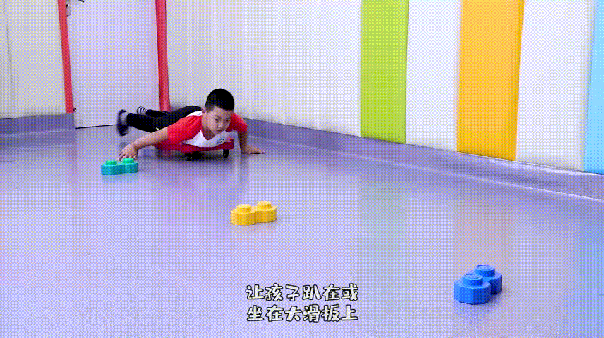 感统训练单腿椅_椅子练腿_感统课独脚凳的目的