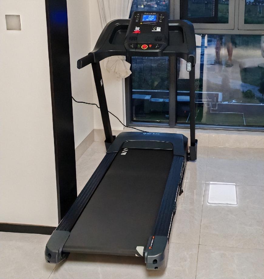 家用跑步机品牌排行榜2025_进口跑步机品牌排行_易跑M5 Ultra评测